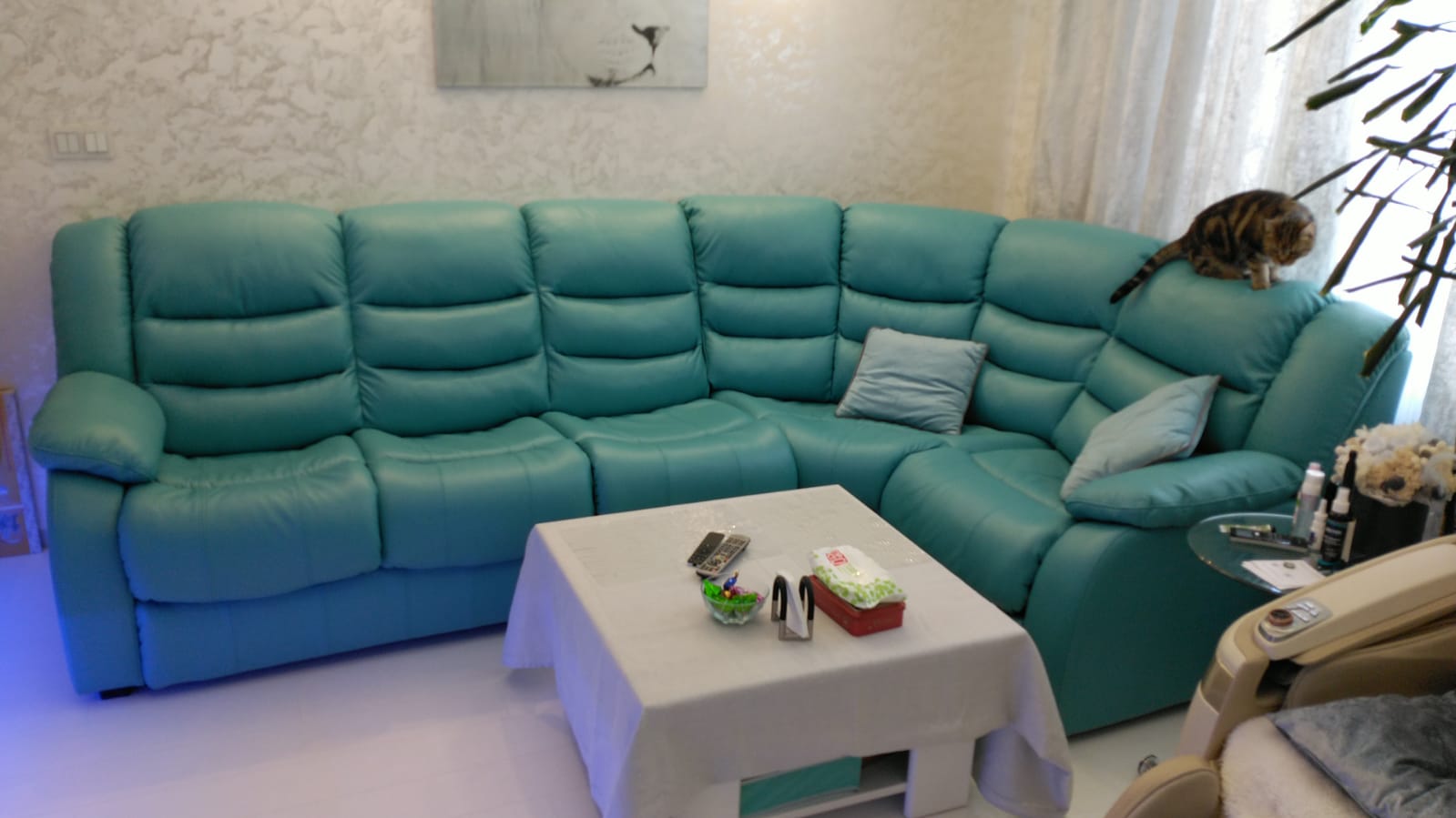 Перетяжка дивана на дому. Михайловск