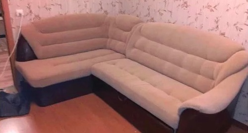 Перетяжка углового дивана. Михайловск
